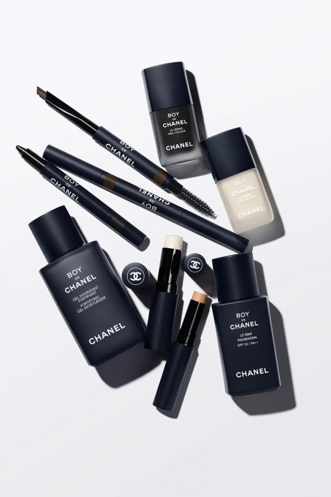 Blini me shumicë produkte kozmetike Chanel